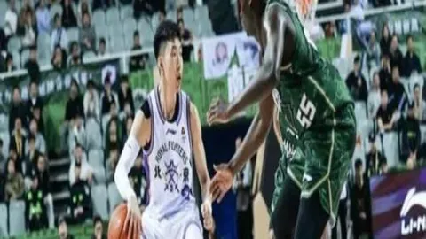 孙颖莎力挽狂澜，国乒精英风采尽显